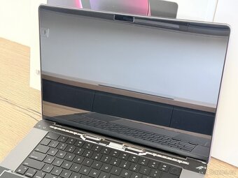 MacBook Pro M2 MAX 16" 32GB/1TB - záruka 17 měsíců - 3