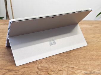 Microsoft SURFACE PRO 5, i5 8 GB RAM SSD 256GB - 3