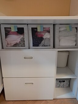 Přebalovací pult ikea Smastad - 3