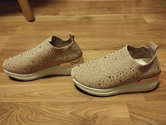 Dívčí třpytivé tenisky růžové 31 - 3