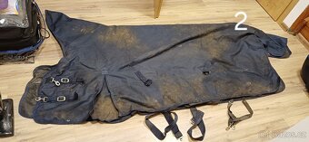 Prodám více výběhových dek na koně - 3