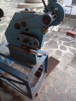 Pákové nůžky na profily - 3