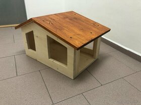 Dřevěná boudička pro psy/kočky - 3