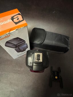Blesk Godox TT600 (GN60) - 3