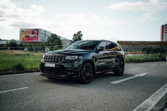 JEEP GRAND CHEROKEE SRT 6.4 HEMI V8 - 3