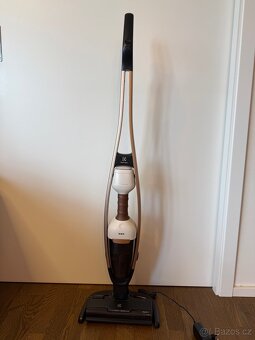Tyčový vysavač Electrolux - 3