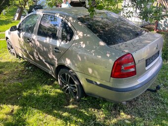 Prodám na náhradní díly auto Škoda Octavia II, 2005 - 3