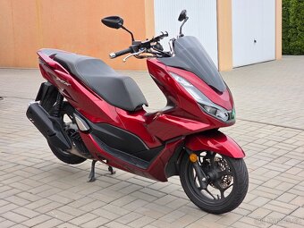 Honda PCX 125, 2022, původ ČR, serviska - 3