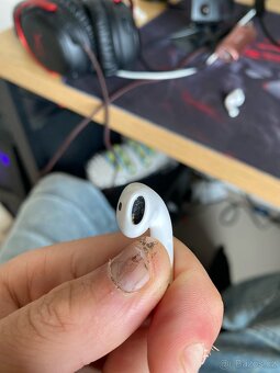 AirPods 4 noice canceling - 3