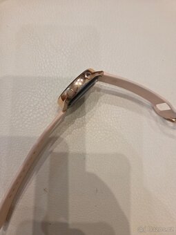 Prodám hodinky Samsung Watch Active - 3