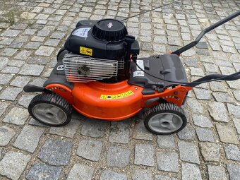 Nabízím k prodeji sekačku husqvarna - 3