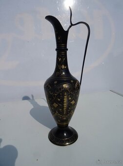 Mosazná váza . - 3