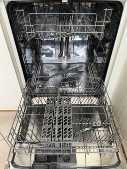 Myčka nádobí plně vestavná 60cm - 3