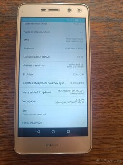 Telefon Huawei, telefon je plně funkční, bez škrábanců - 3