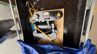 Naklápěcí hlava pro rýpadla JCB 6 - 10 tun BK HAMMER - 3