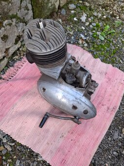 Motor Jawa 250/353 - 3