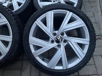 Originál VW Golf 8, 225/40/18 5X112 - 3