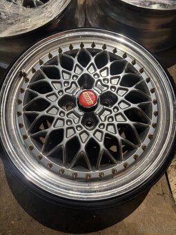 4x100 BBS/OZ 17” dvourozměrné třídílné custom kola - 3