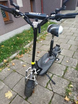 Elektrokoloběžka scooter 800w - najeto 10 km - 3