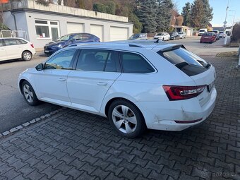 Škoda Superb 2.0tdi,style,dsg,140kw,webasto,dph - 3
