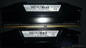 G.Skill RipJaws V 16GB (2x8GB) DDR4 3200 CL14 - 3