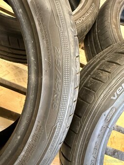 Hankook Ventus Prime 3 215/45/18 - 3