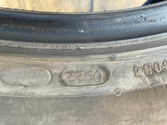 Letní pneu Nokian 255/45 r19 - 3