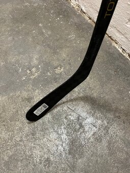 hokejka Bauer Supreme Total One - 3
