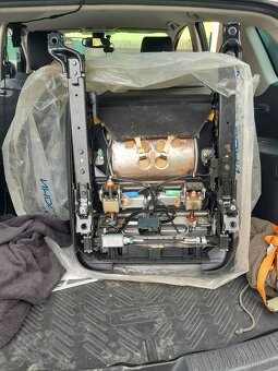 Mazda cx7 sedacky - 3