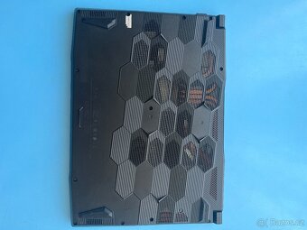 MSI GF66 11UE, RTX 3060 Ti, 16 GB RAM, SSD 512 GB – TOP stav - 3
