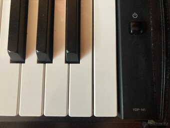 Digitální piano Yamaha Arius YDP 141 - 3