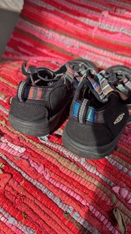 Dětské sandále Keen - vel.37, stélka 23,5cm - 3