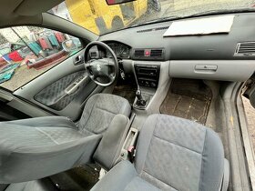 Škoda Octavia 1 NÁHRADNÍ DÍLY 1.9 81kw barva 9102 - 3