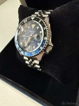 Seiko 5 Sports 'Blueberry' GMT SSK003K1 - 3