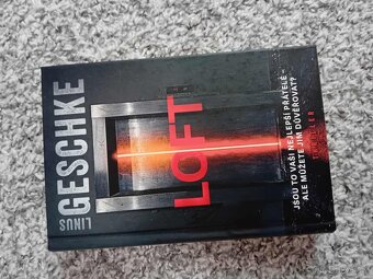 Prodám tyto tři knihy- každou za 165,- stav je skvělý - 3