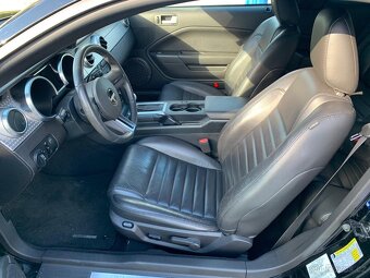 Ford Mustang Bulltt - 3