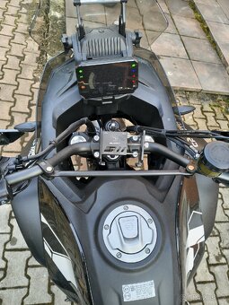 CFMOTO 700MT Adventure rok 2025 +helma + box TOPStav - 3