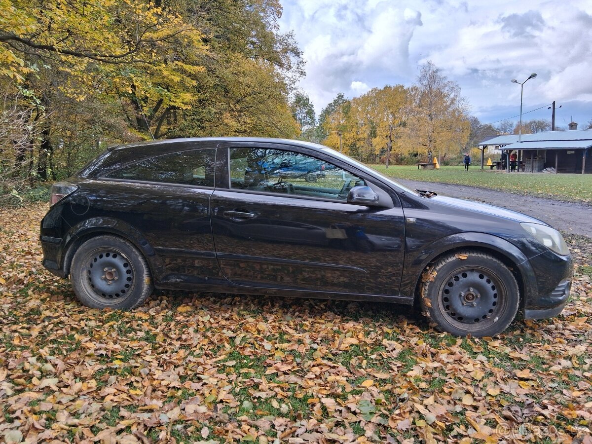 Opel Astra 1.8 GTC - 4