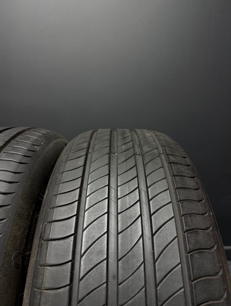 3ks pneu 235/45/20 MICHELIN - 4