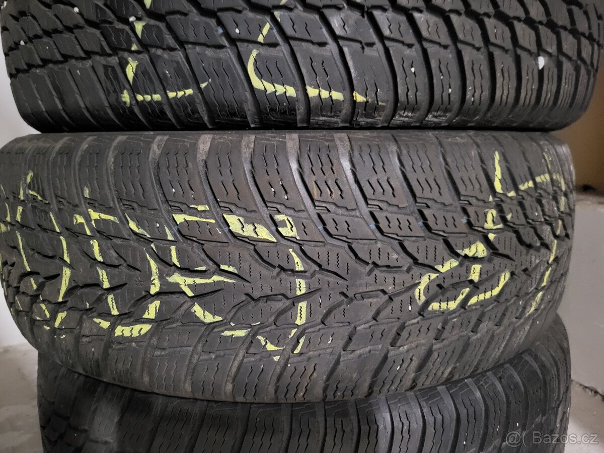 15" zimní Nokian 175/65/15 - 4