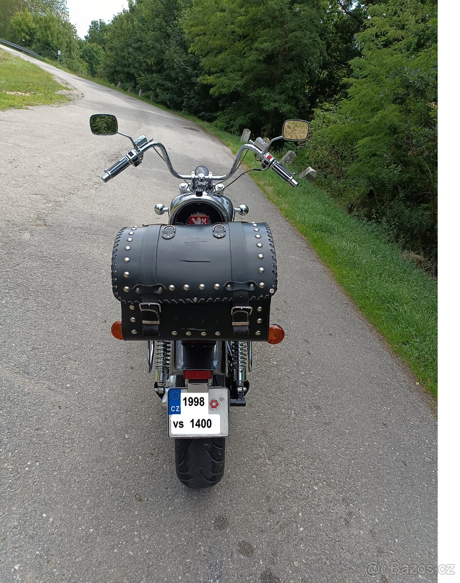 Suzuki VS 1400 Intruder - 4