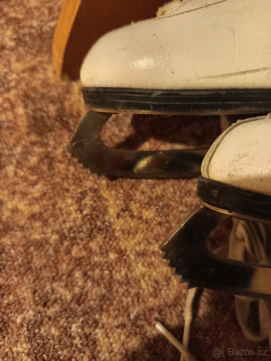 Krasobruslařske brusle vel.38 - 4