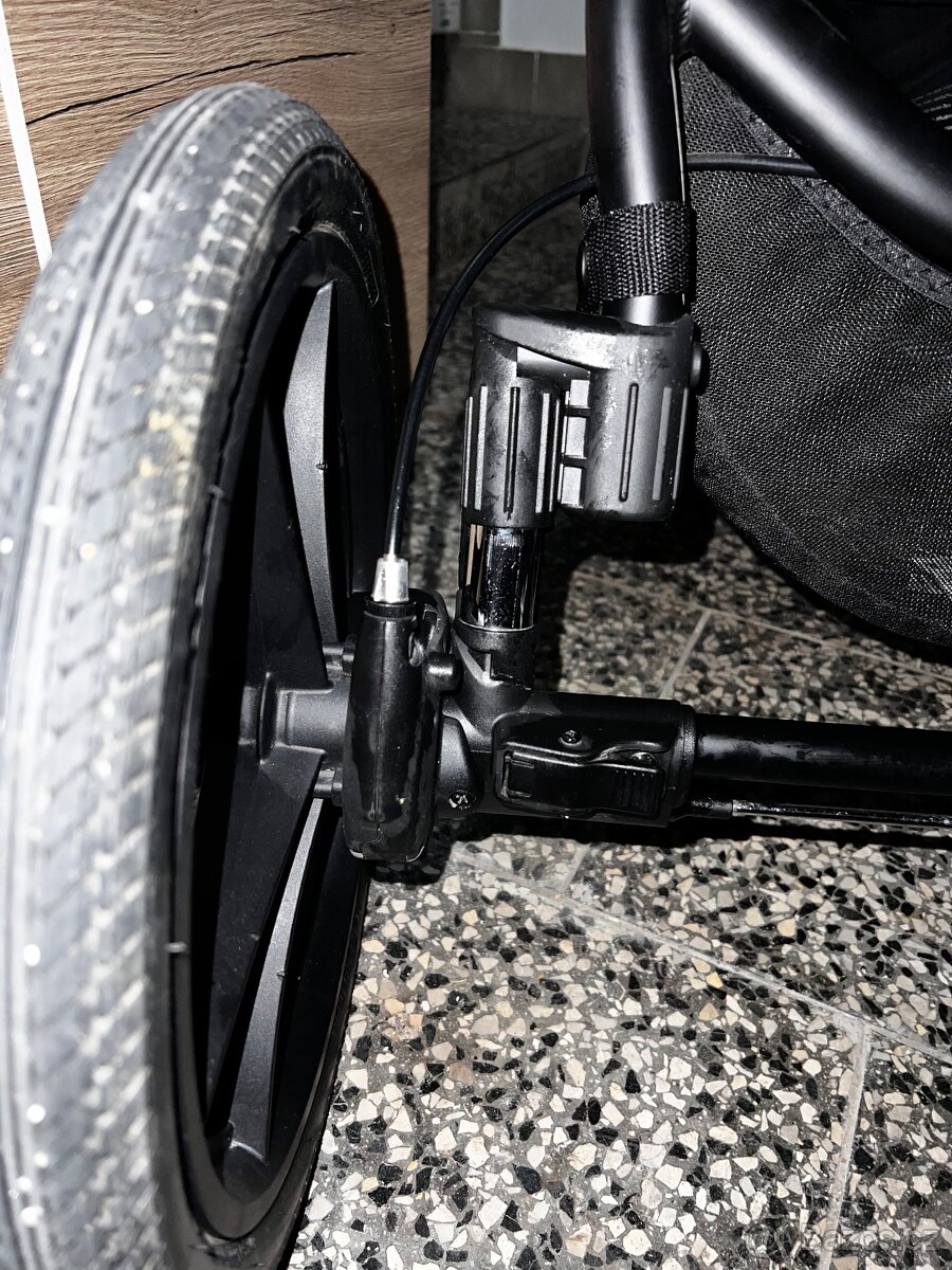 Baby jogger summit X3 - 4