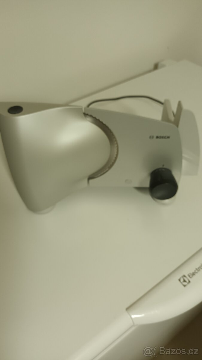 Kráječ BOSCH MAS6200 - 4