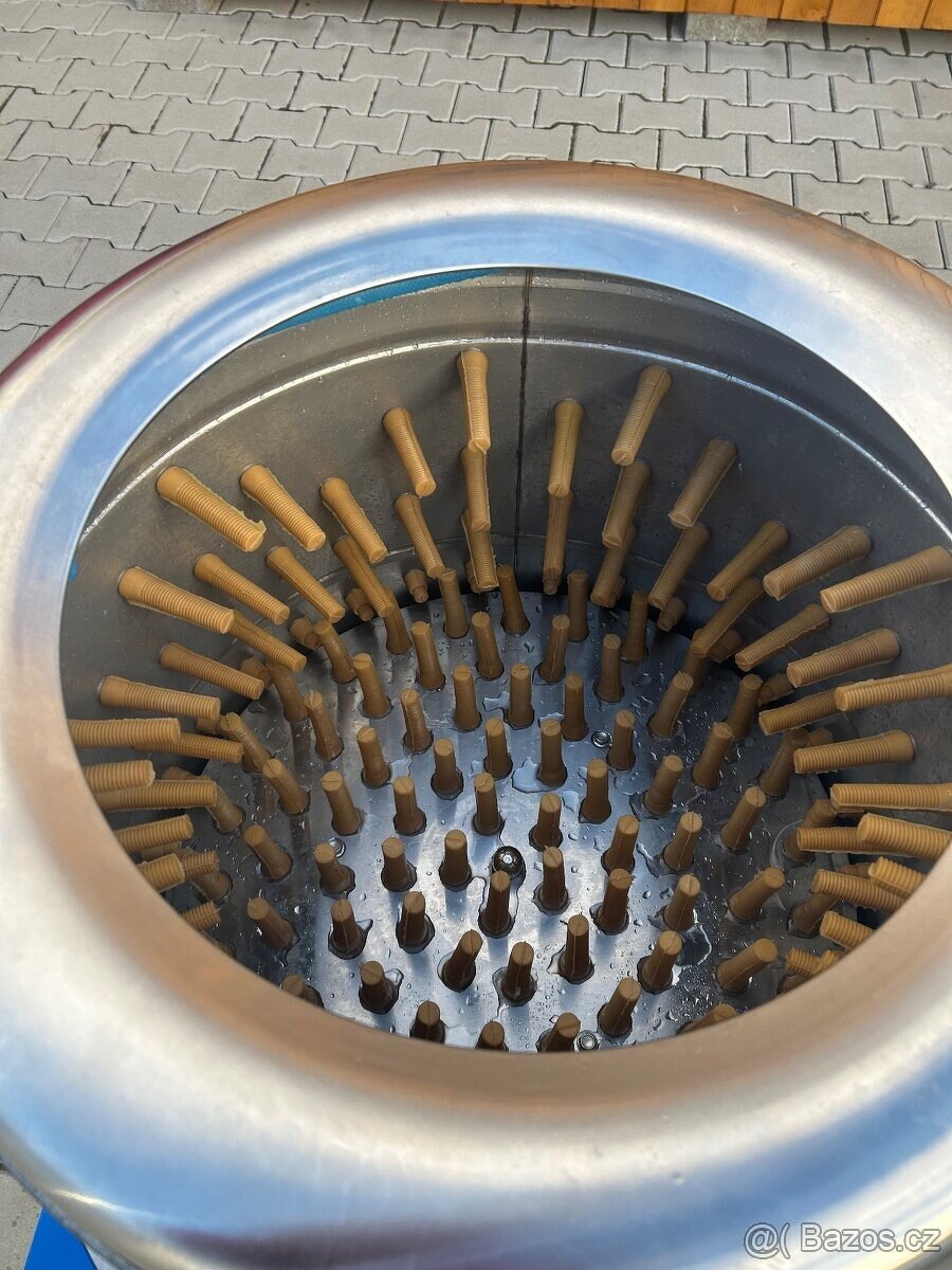 Škubačka na drůbež PRONÁJEM - 4