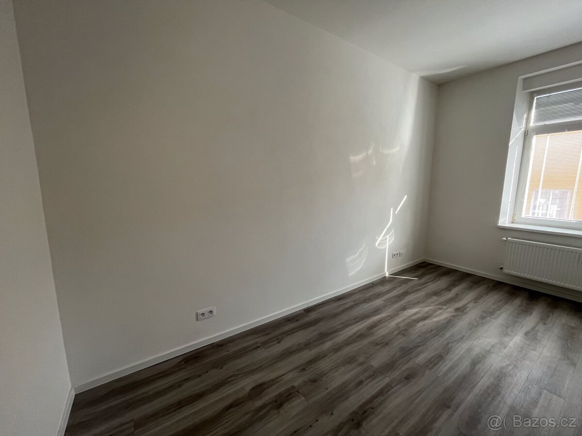 Pronájem bytu 1+1, 34 m² – Křižíkova ulice, Chomutov - 4