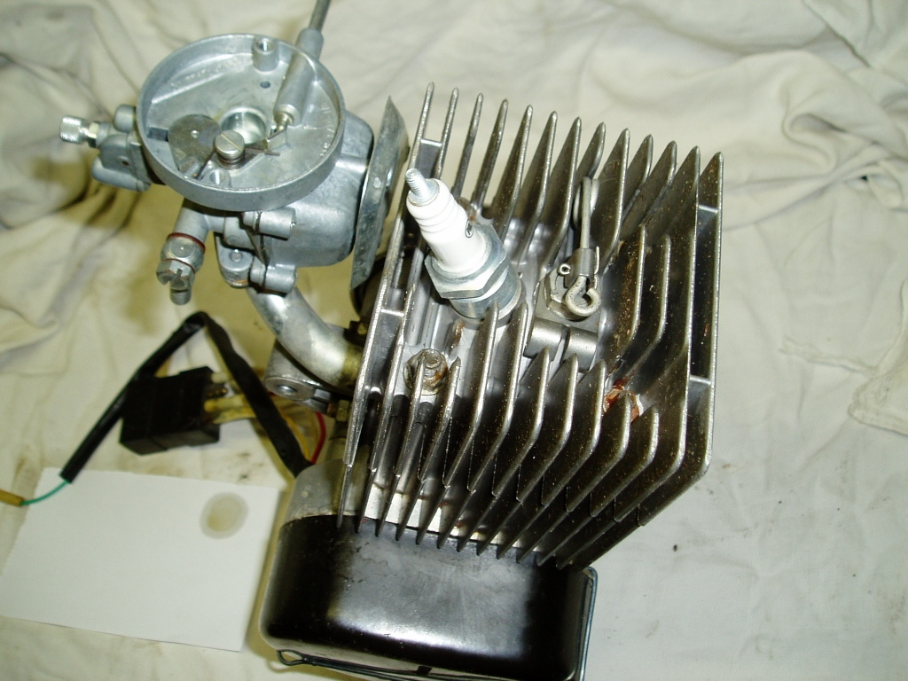 Predám - NOVÝ - MOTOR - na BABETU- 207 - orig. - - 4