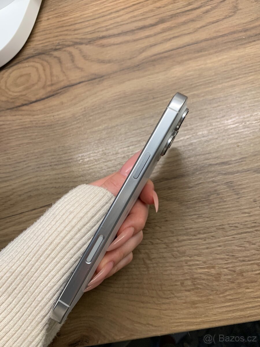 iPhone 16 pro max - 4