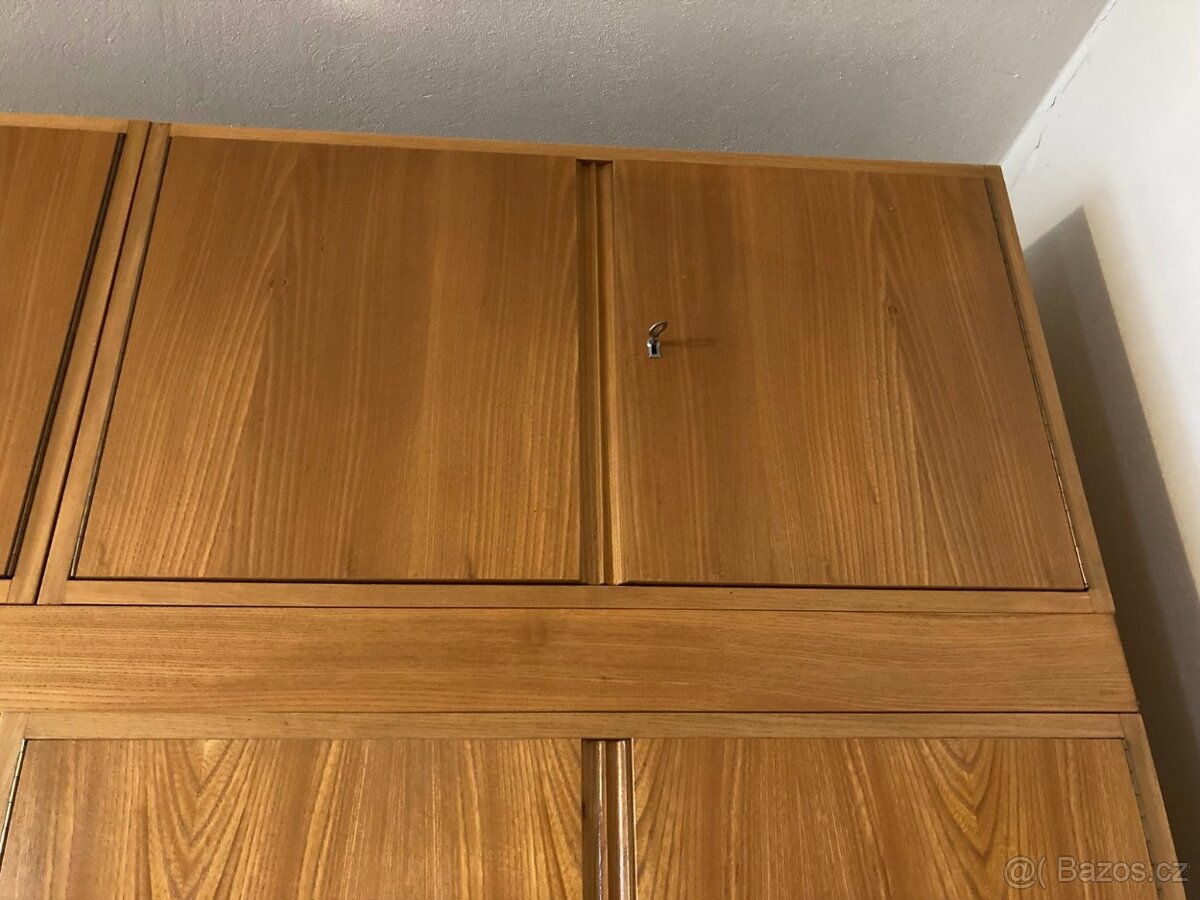 Obývací stěna z masivu - Dřevotvar - 4