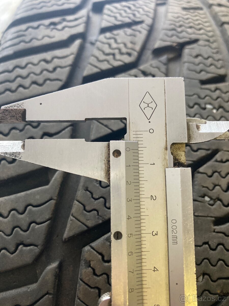 Prodám zimní pneu Matador 205/60/16 - 4